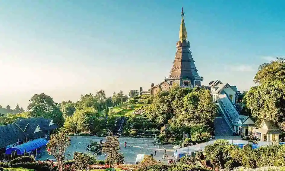 Stunning Thai temples surrounded by nature in northern Thailand by the city of Chiang Mai.