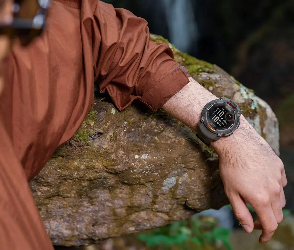 Close up of the Garmin Instinct 3 Smartwatch on the wrist.